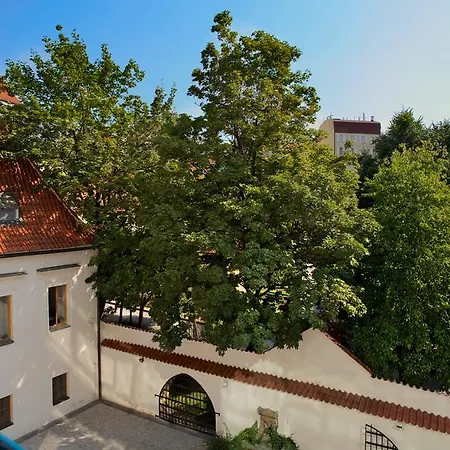 Franciscan Garden Apartment Prague